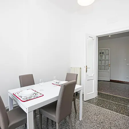 Homes In - Sea Sunrise Apartment *